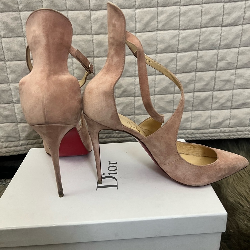 SOLD‼️Christian Louboutin pink suede heel- 42 - Picture 5 of 14